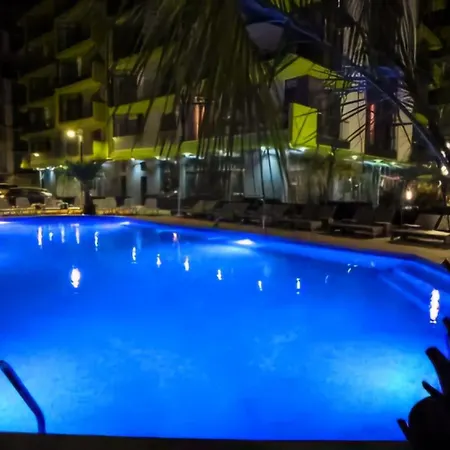 Azizi Luxury Family - Piscina Plaja Centru Alezzi