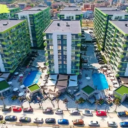 Azizi Luxury Family - Piscina Plaja Centru Alezzi Daire
